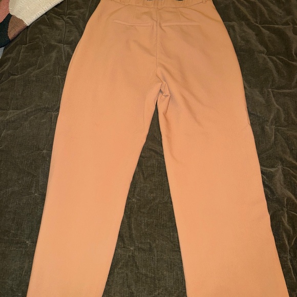 The perfect spring trouser - Picture 2 of 3